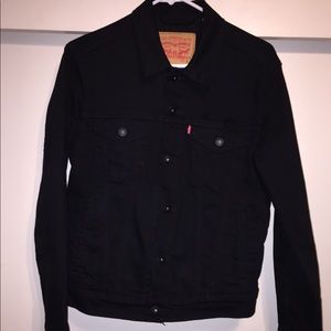 Black denim Levi’s jacket
